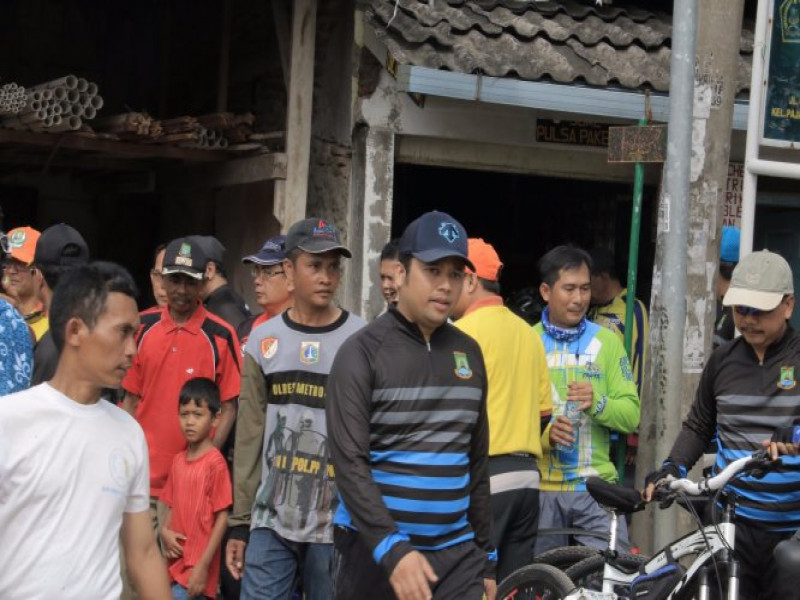 IMG-walikota-gowes-tengok-kampung-phbs-kelurahan-benda