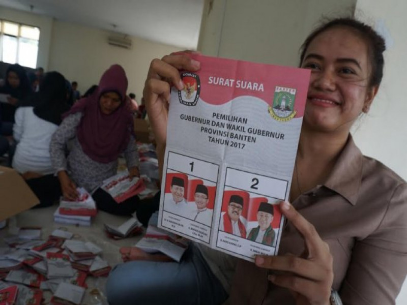 IMG-pelipatan-surat-suara-di-kpu-kota-tangerang-di-mulai