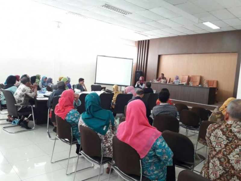 IMG-tingkatkan-peran-serta-masyarakat-dlh-galakkan-sosialisasi-kampung-hijau