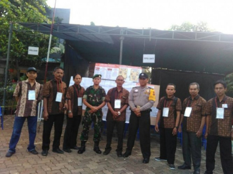 IMG-jajaran-polsek-jatiuwung-bko-pmj-pengamanan-pilkada-dki-putaran-ke-20