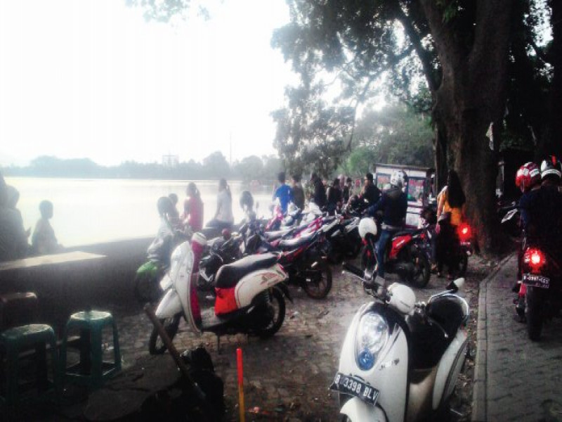 IMG-yuk-ngabuburit-di-situ-cipondoh