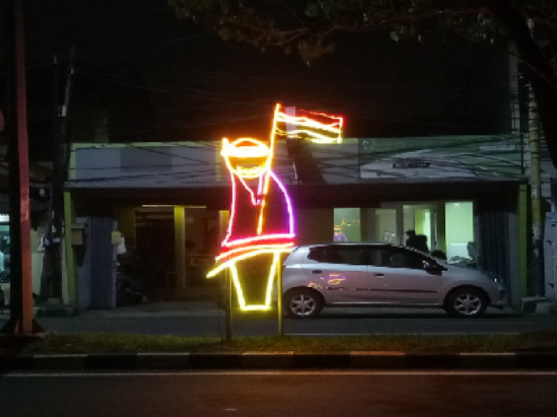 IMG-dekorasi-bertema-perjuangan-hiasi-jalan-veteran