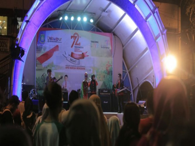 IMG-serunya-memperingati-hut-ri-ke-72-di-culinary-night