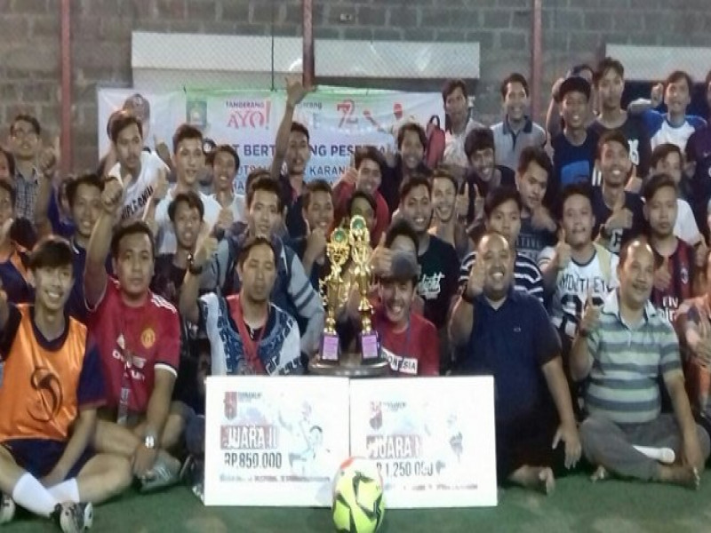 IMG-rayakan-kemerdekaan-warga-tanding-futsal