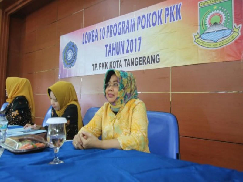 IMG-mencetak-generasi-berakhlakul-karimah-pkk-lakukan-giat-lomba-pola-asuh-anak
