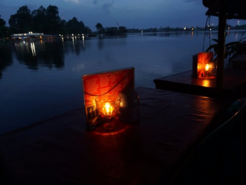 IMG-keindahan-danau-cipondoh-magnet-wisatawan-lokal