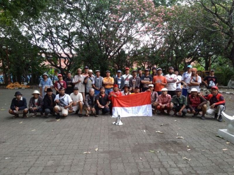 IMG-komunitas-onthel-tangerang-peringati-hari-kesaktian-pancasila-di-tmp-taruna