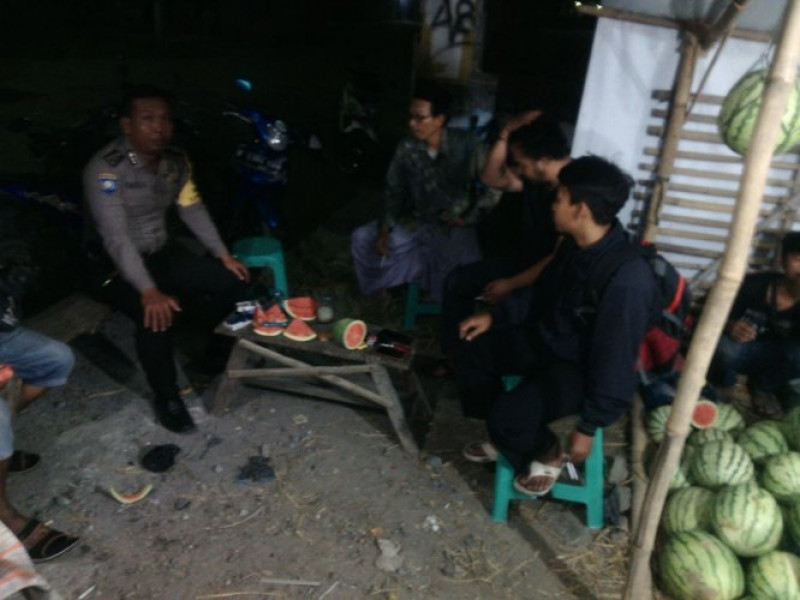 IMG-aiptu-hm-yusup-bersama-bhabinkantibas-bripka-m-bahtiar-laksanakan-patroli-mobile-wikun-polsek-pakuhaji