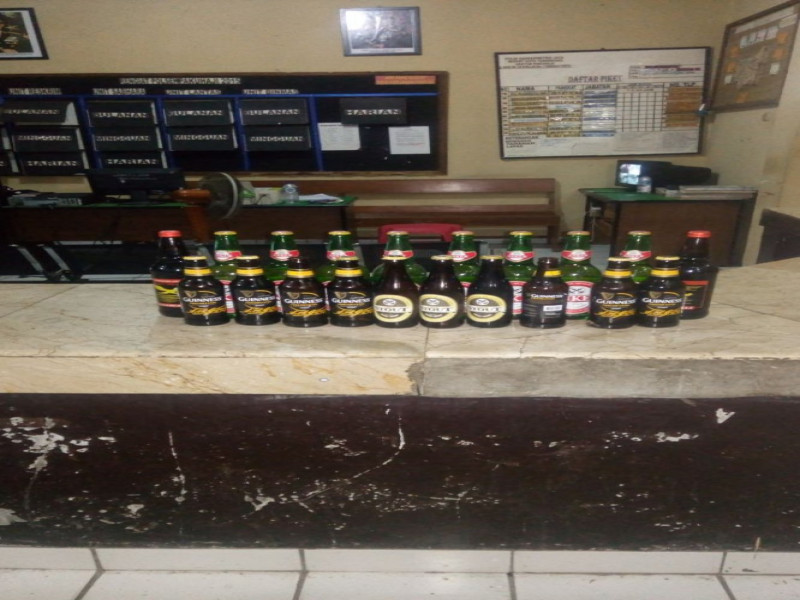 IMG-cipkon-ke-tempat-hiburan-rakyat-di-lanjutkan-patroli-mobile-wilkum-polsek-pakuhaji