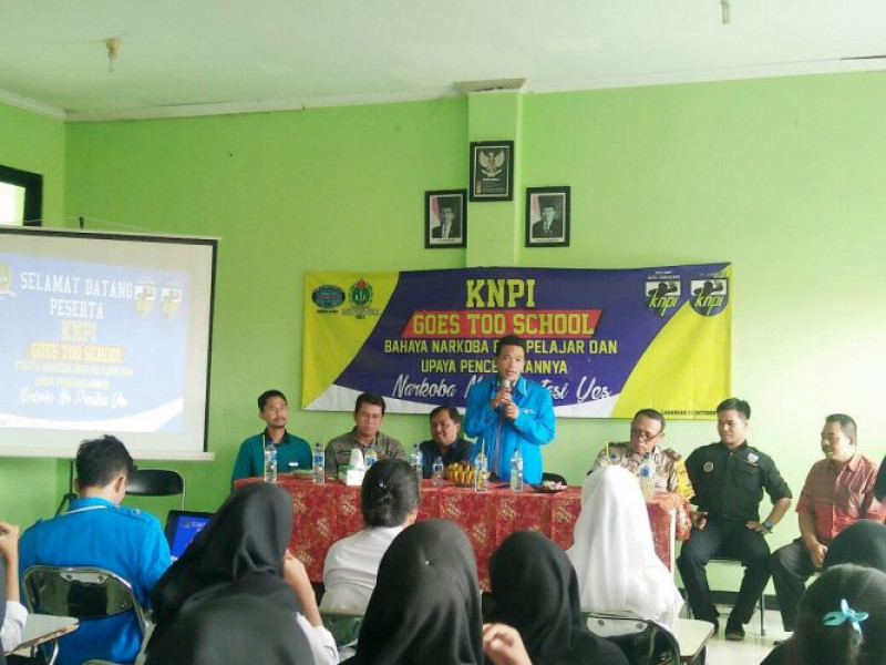 IMG-tim-pantas-juara-knpi-sosialisasi-bahaya-narkoba-di-sekolah