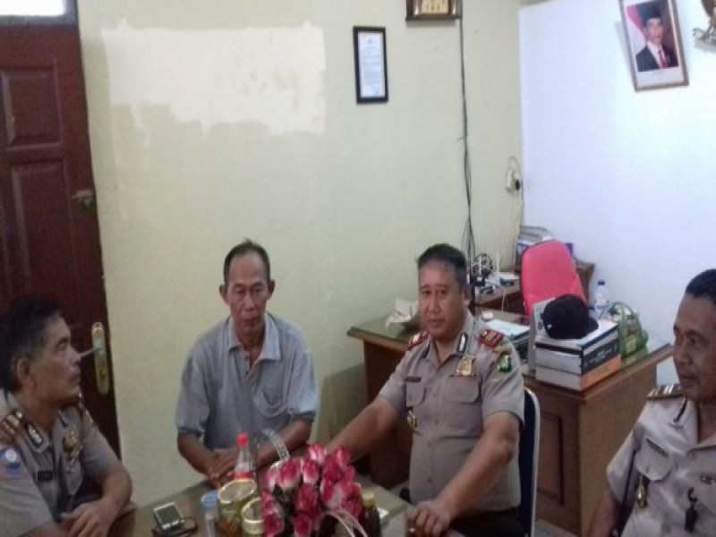 IMG-kapolsek-sepatan-bersama-ketua-pokdar-kantibmas-koordinasi-kegiatan-unjuk-rasa-ormas-ke-jakarta