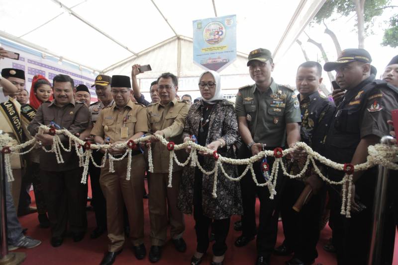 IMG-bunyikan-kentongan-pemkot-resmi-buka-tangerang-expo-2018