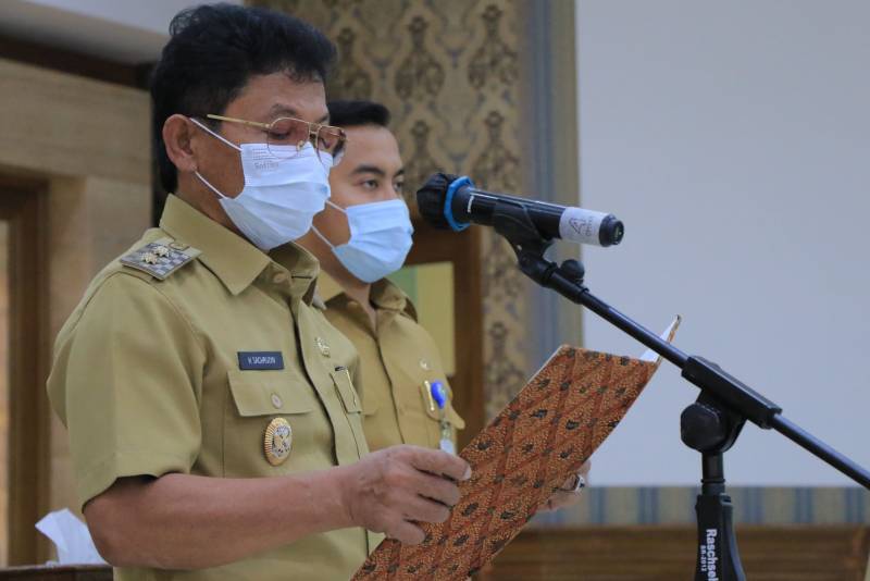 IMG-wakil-lantik-17-pegawai-pemkot-tangerang-secara-virtual