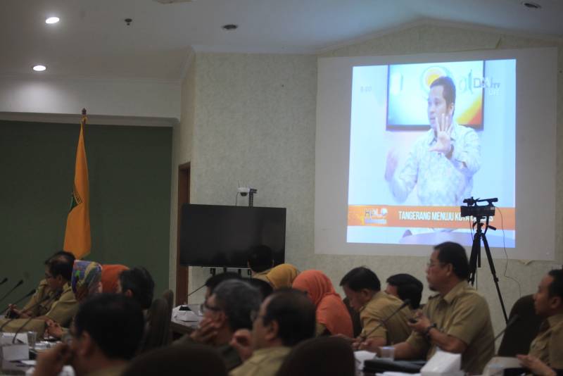 IMG-nobar-di-tengah-rapat-evaluasi-bulanan