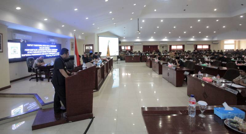 IMG-begini-jawaban-wali-kota-tentang-raperda-apbd-perubahan-2017