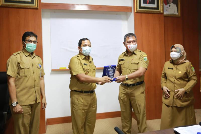 IMG-pemkot-raih-predikat-sangat-tinggi-sebagai-pemerintah-daerah-kinerja-terbaik-se-provinsi-banten