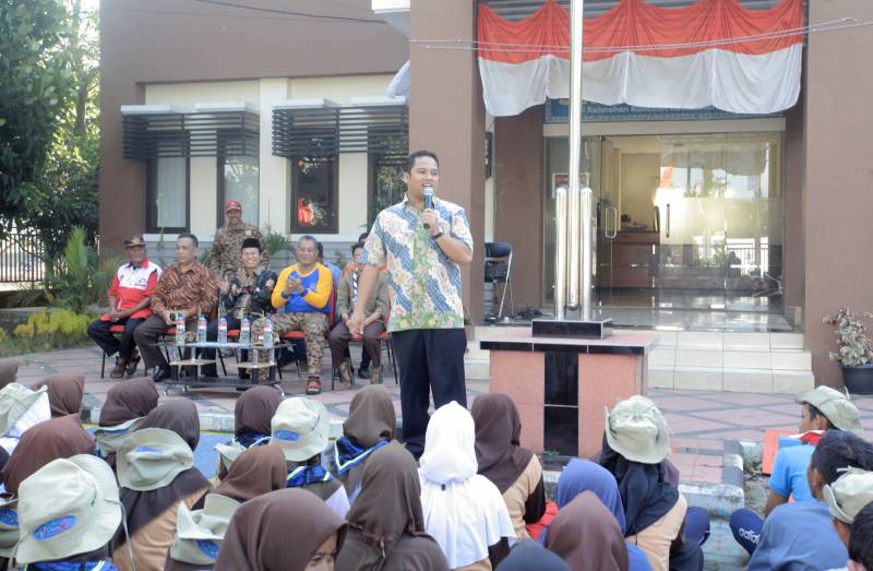 IMG-wali-kota-sharing-cerita-masa-mudanya-kepada-anggota-pramuka
