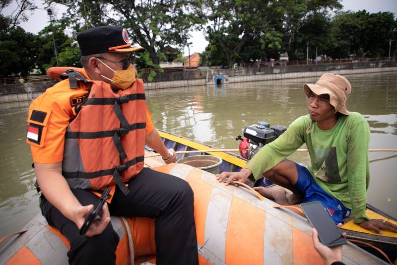 IMG-tanggapi-info-buaya-lepas-bpbd-sisir-cisadane