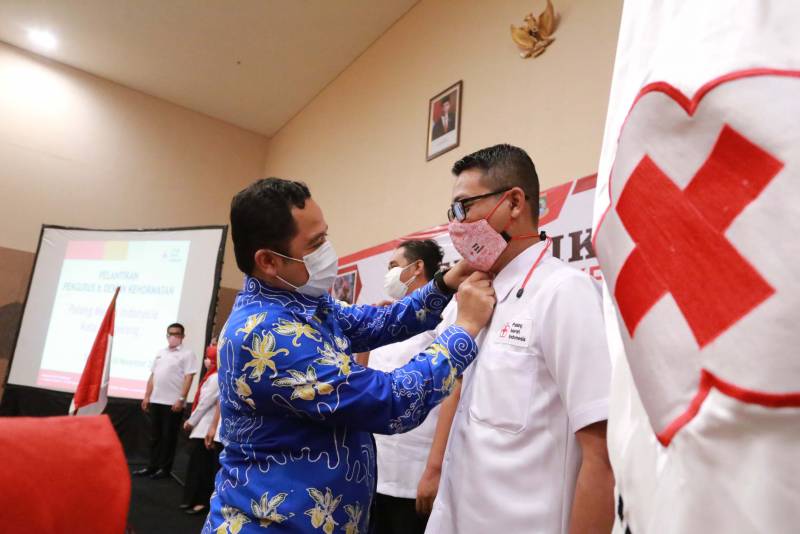 IMG-pengurus-baru-resmi-dilantik-wali-kota-harapkan-pmi-lebih-inovatif-dan-responsif