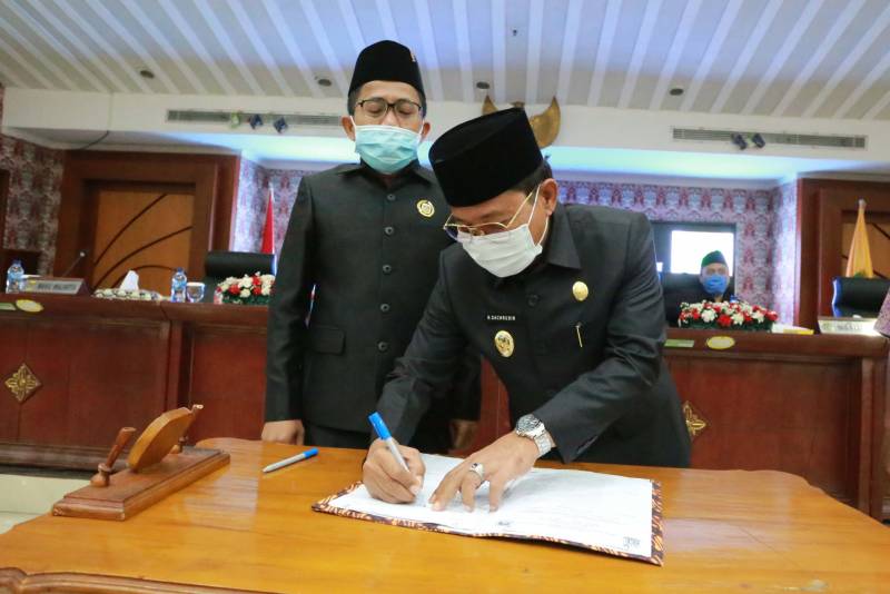 IMG-2-raperda-kota-tangerang-telah-disahkan