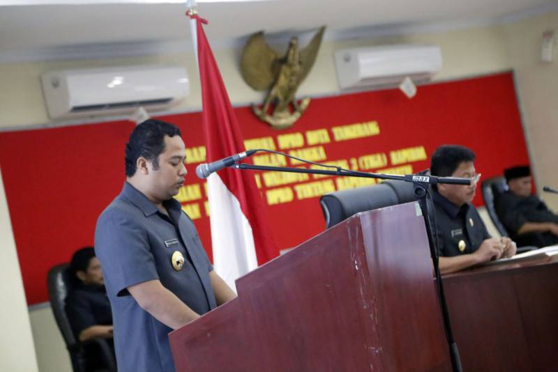 IMG-duo-pimpinan-kota-tangerang-sampaikan-raperda-dalam-paripurna