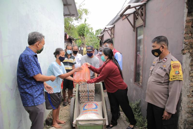 IMG-sederet-perhatian-untuk-nasih-warga-kedaung-baru