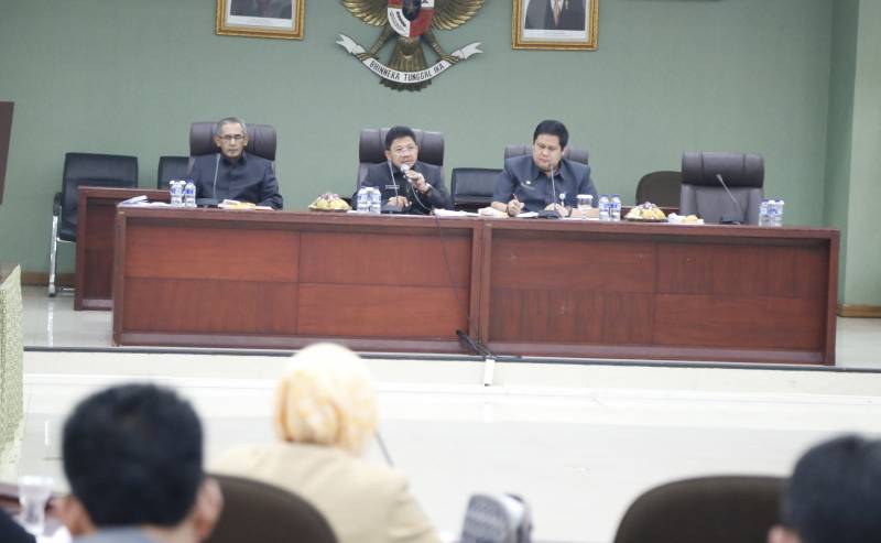 IMG-arahan-sachrudin-dalam-rapat-evaluasi-bulanan