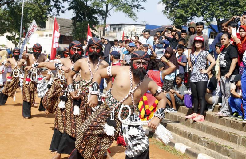 IMG-kota-tangerang-tuan-rumah-festival-budaya-dan-international-folklore