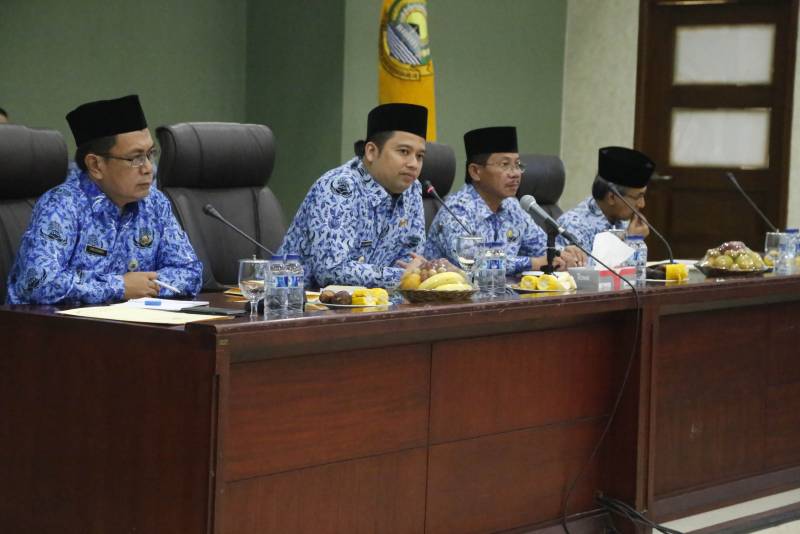 IMG-arief-terus-berikan-layanan-dan-upaya-terbaik-untuk-masyarakat-dan-kota-tangerang