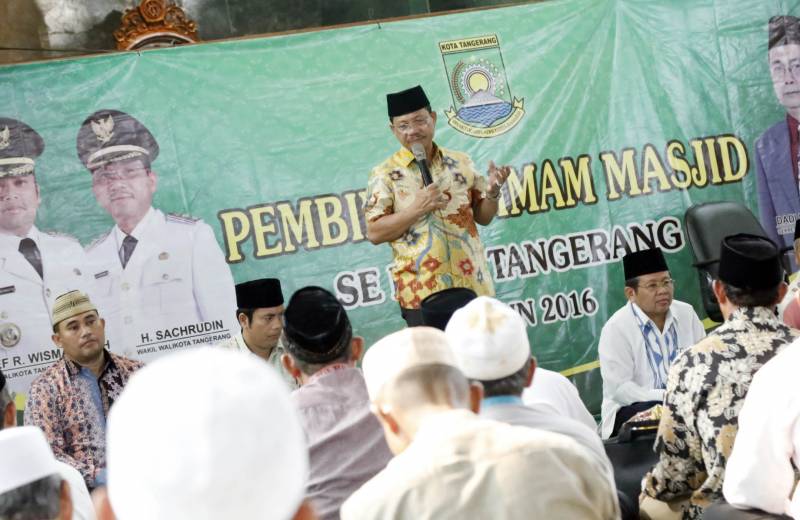IMG-wakil-harapkan-imam-masjid-berikan-informasi-aktual-kepada-umat