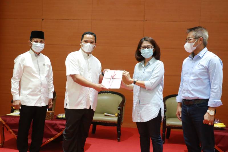 IMG-pemkot-terima-190-sertipikat-hak-pakai-tanah-dari-bpn