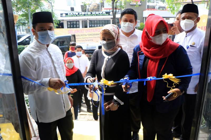 IMG-promosi-produk-umkm-wali-kota-resmikan-sentra-oleh-oleh-kota-tangerang-di-rest-area-tol