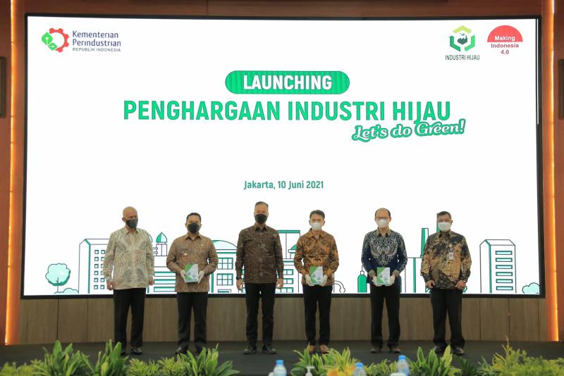IMG-arief-jadi-wakil-daerah-se-indonesia-dalam-launching-penghargaan-industri-hijau-2021