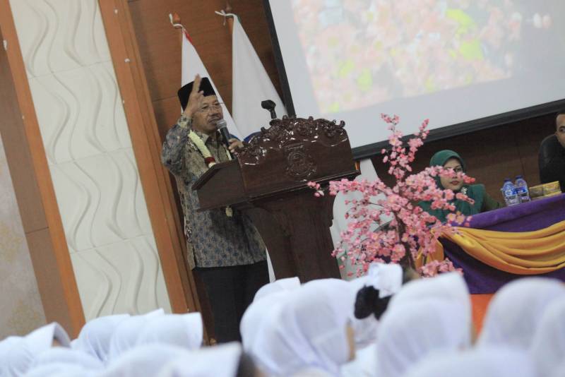 IMG-capping-day-langkah-awal-ciptakan-tenaga-kesehatan-yang-profesional