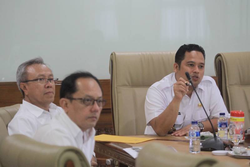 IMG-kurangi-kemacetan-wali-kota-usulkan-penambahan-akses-ke-merak-melalui-pintu-tol-alam-sutera