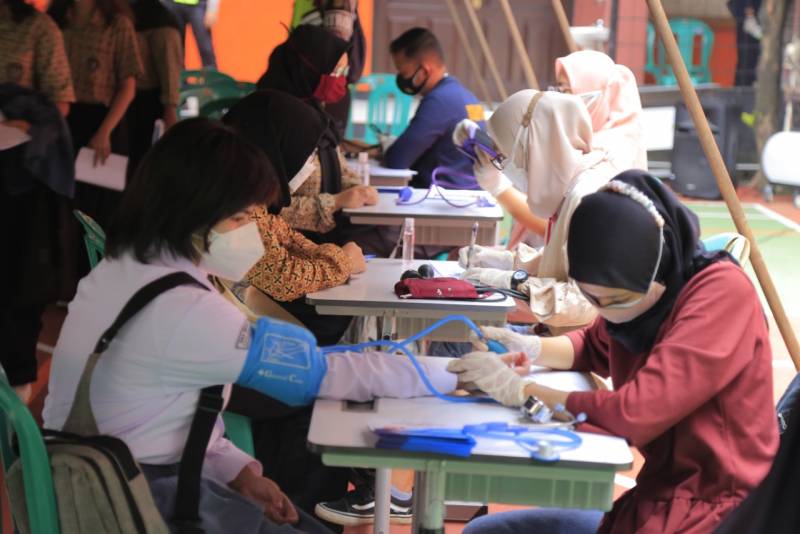 IMG-ribuan-pelajar-di-kota-tangerang-mulai-divaksinasi