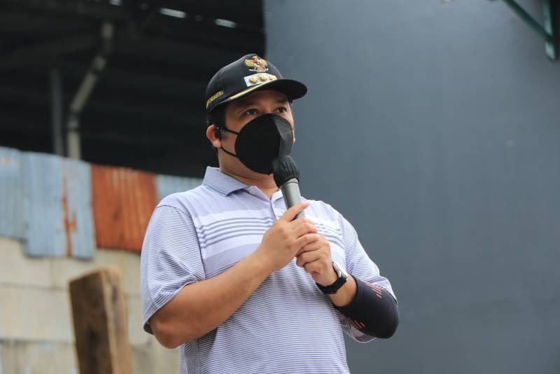 IMG-arief-resmikan-pembangunan-teras-jajan-dan-gerai-ukm-periuk-jaya