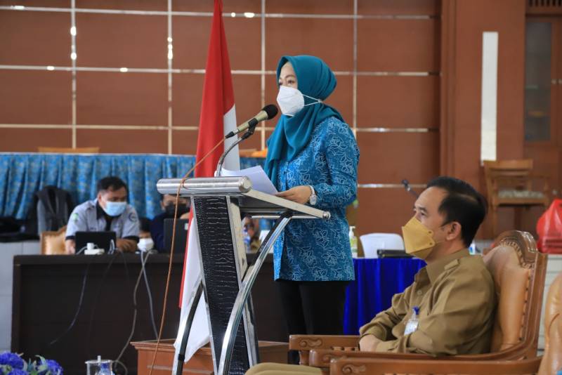 IMG-peduli-sampah-rumah-tangga-pkk-kota-tangerang-gelar-seminar-bersama-kader