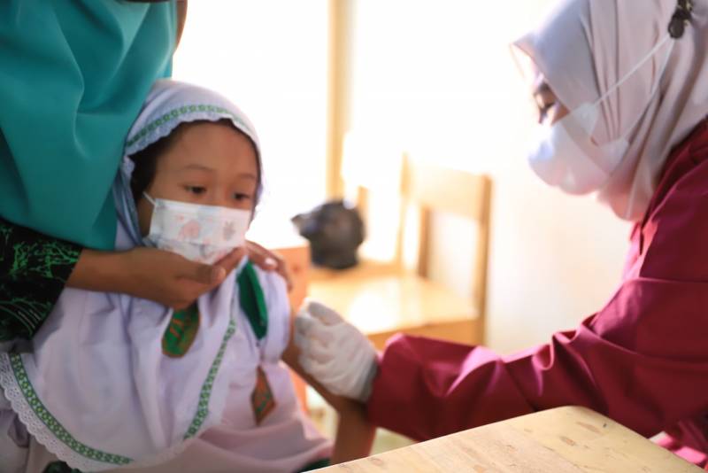 IMG-bulan-imunisasi-anak-sekolah-sedang-digencarkan-di-kota-tangerang