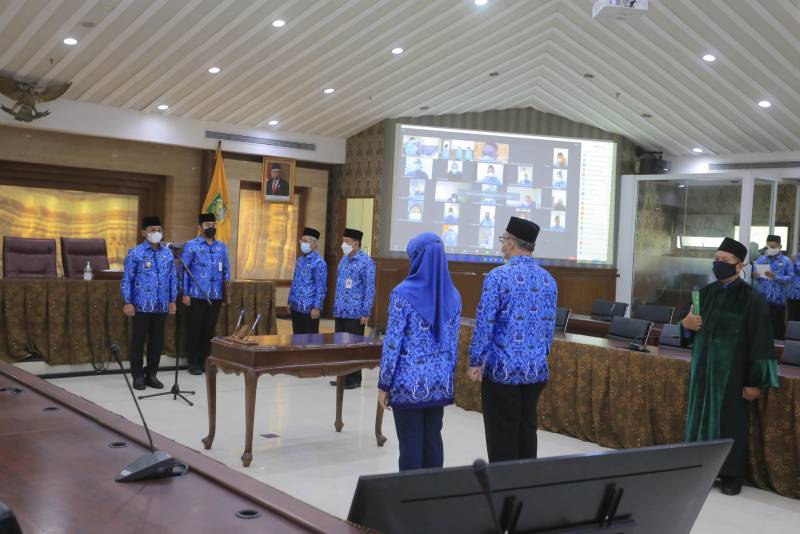 IMG-sachrudin-lantik-25-asn-sebagai-pejabat-administrator-dan-pejabat-pengawas