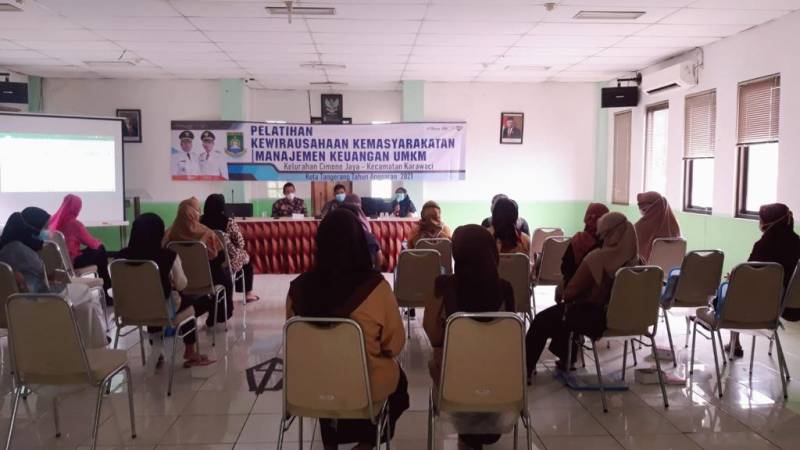 IMG-kelurahan-cimone-jaya-gelar-pelatihan-manajemen-keuangan-umkm
