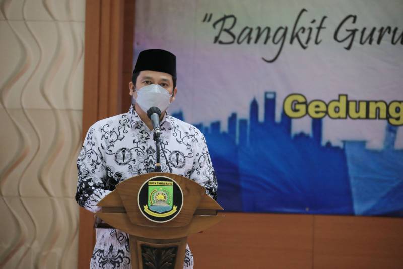 IMG-hari-guru-pemkot-terus-upayakan-kesejahteraan-bagi-guru-di-kota-tangerang