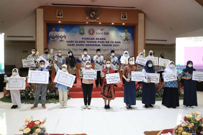 IMG-dindik-gelar-puncak-peringatan-hgn-dan-hut-pgri-ke-76