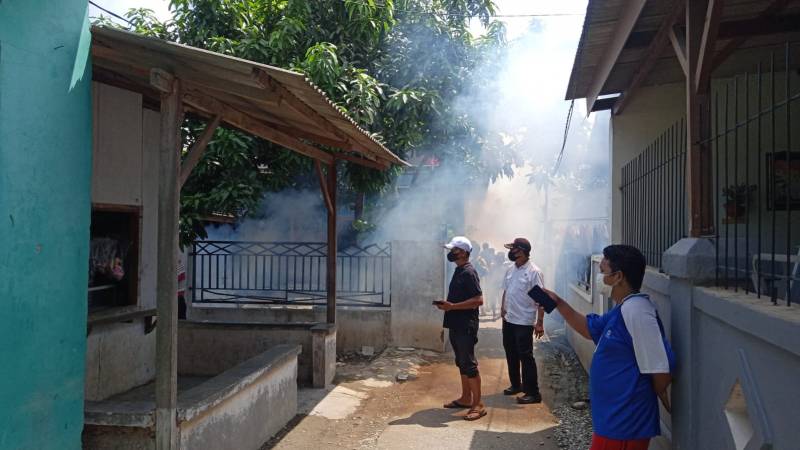 IMG-cegah-merebaknya-dbd-puskesmas-benda-lakukan-fogging-kewilayahan