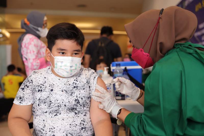 IMG-dinkes-gelar-vaksinasi-usia-6-11-tahun-di-pusat-perbelanjaan