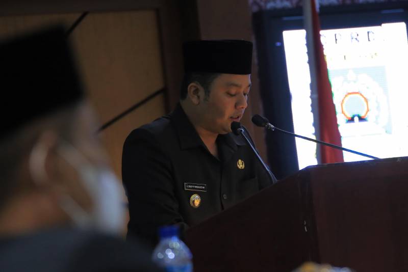 IMG-tutup-tahun-2021-dprd-kota-tangerang-sahkan-5-raperda