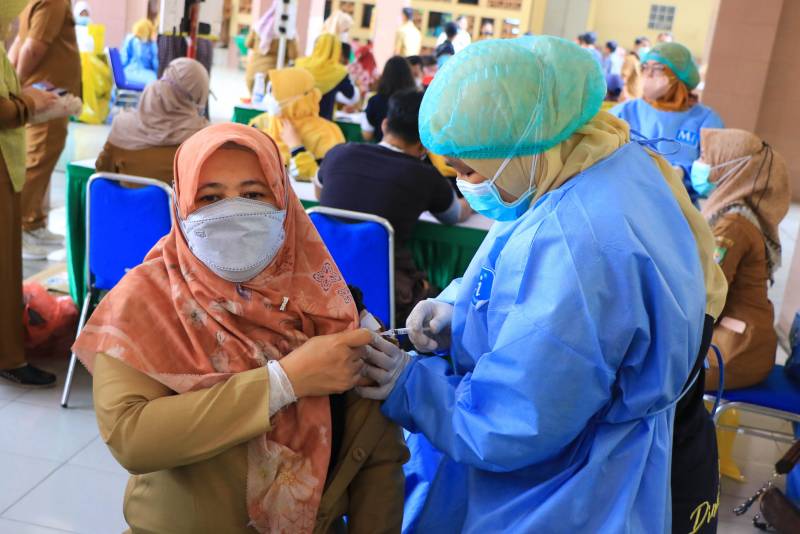 IMG-guru-dominasi-sasaran-vaksinasi-4-000-pelayanan-publik-di-pemkot-tangerang