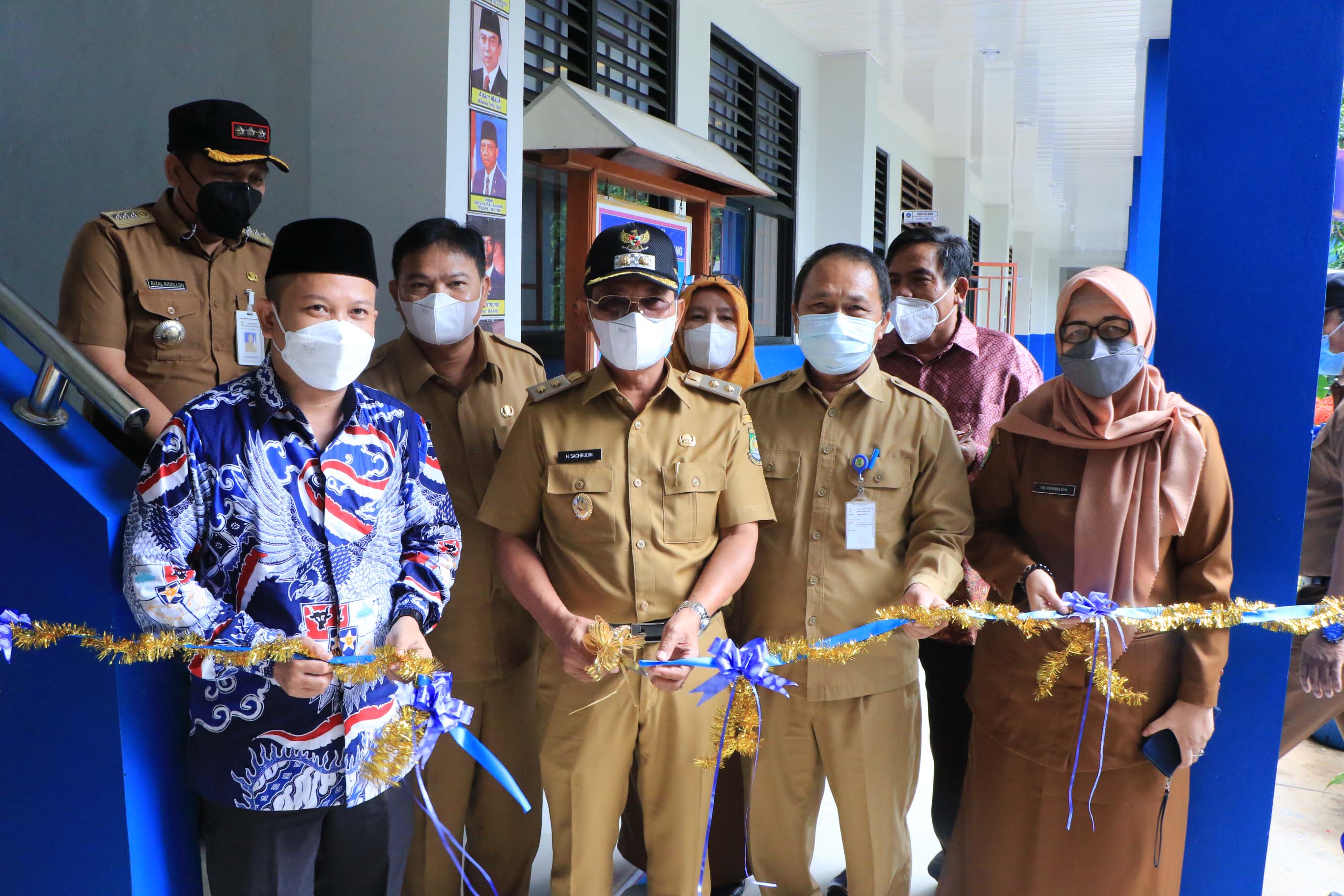 IMG-resmikan-pembangunan-di-kecamatan-cipondoh-wakil-minta-warga-untuk-jaga-dan-rawat-hasil-pembangunan
