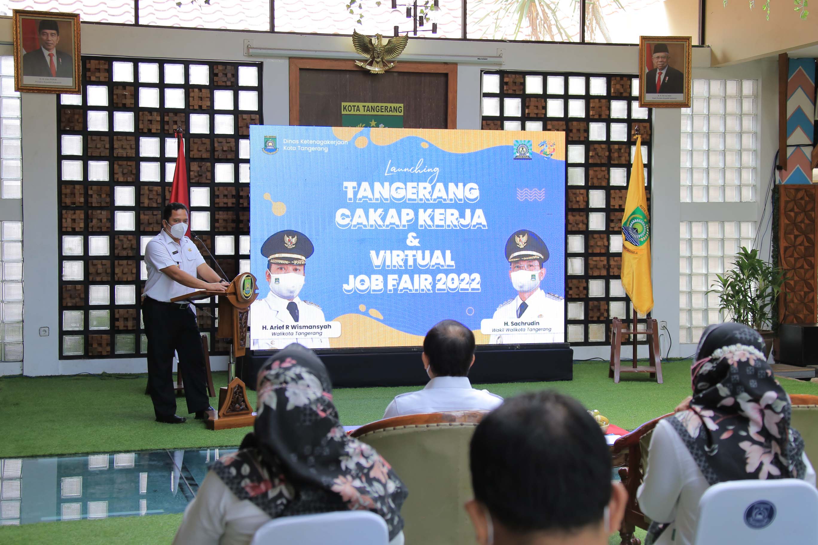 IMG-wali-kota-launching-aplikasi-tangerang-cakap-kerja