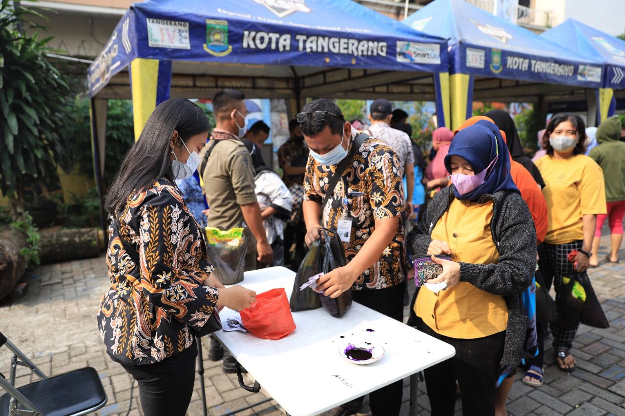IMG-jelang-ramadhan-diperindagkop-ukm-gelar-bazar-sembako